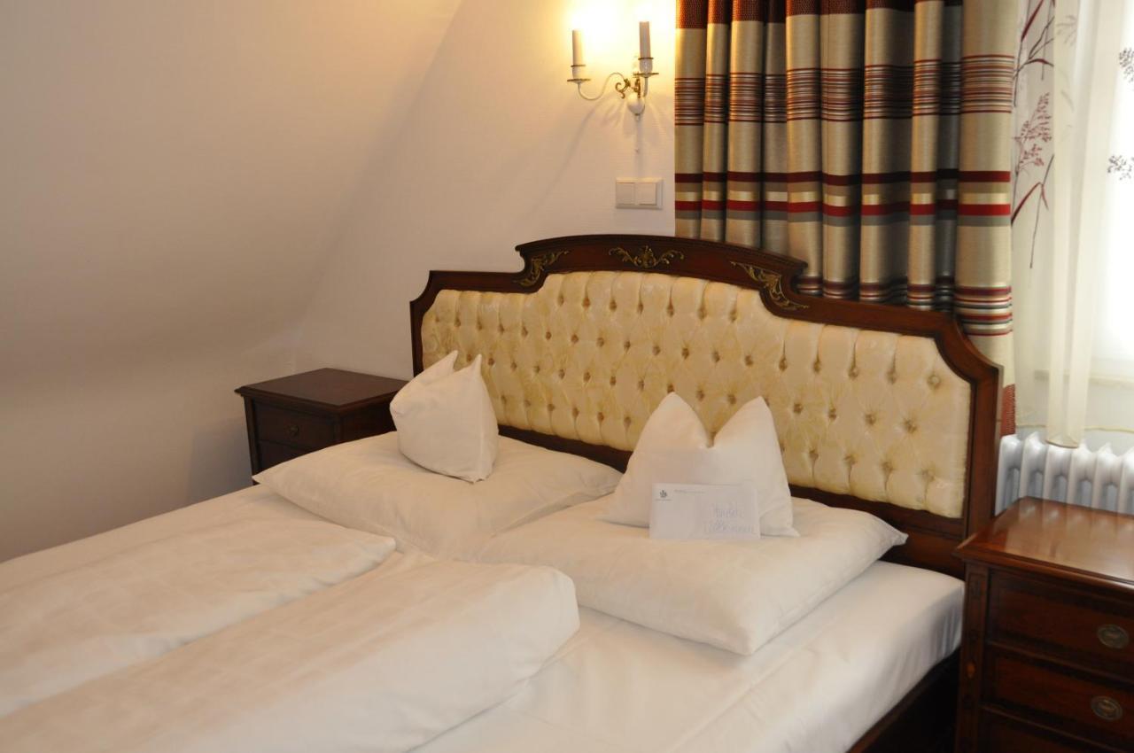 Hotel Restaurant Krehl'S Linde สตุตการ์ต ภายนอก รูปภาพ
