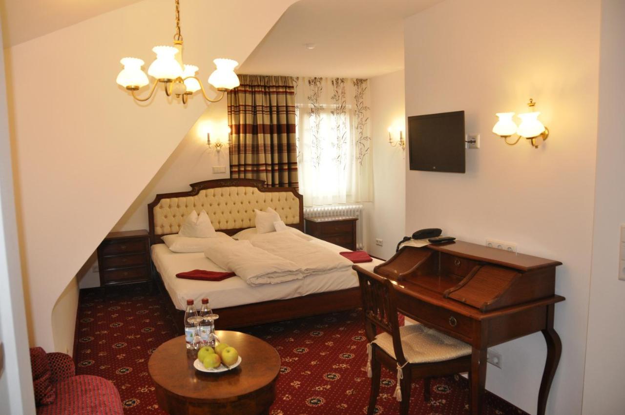 Hotel Restaurant Krehl'S Linde สตุตการ์ต ภายนอก รูปภาพ