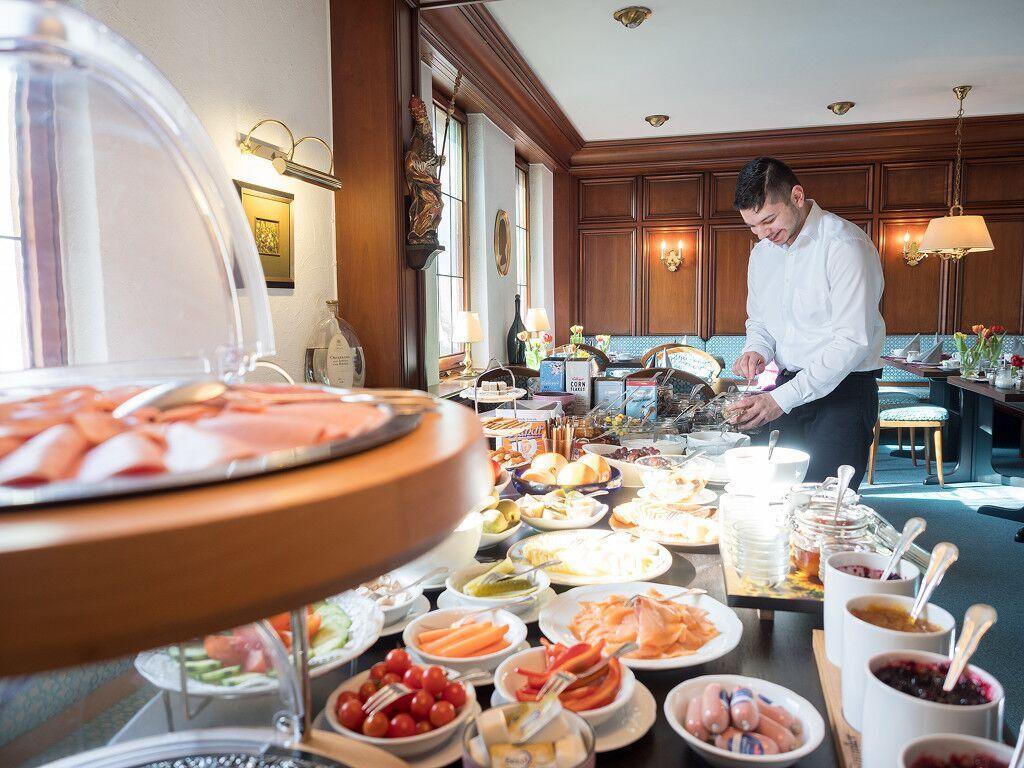 Hotel Restaurant Krehl'S Linde สตุตการ์ต ภายนอก รูปภาพ